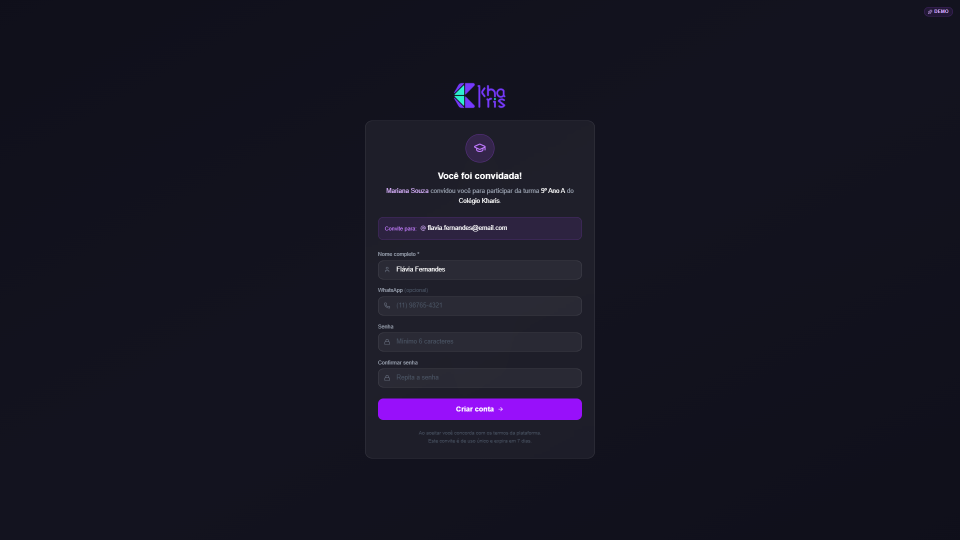Onboarding via convite tokenizado — responsável recebe link, vincula filho à turma sem precisar criar conta antes.
